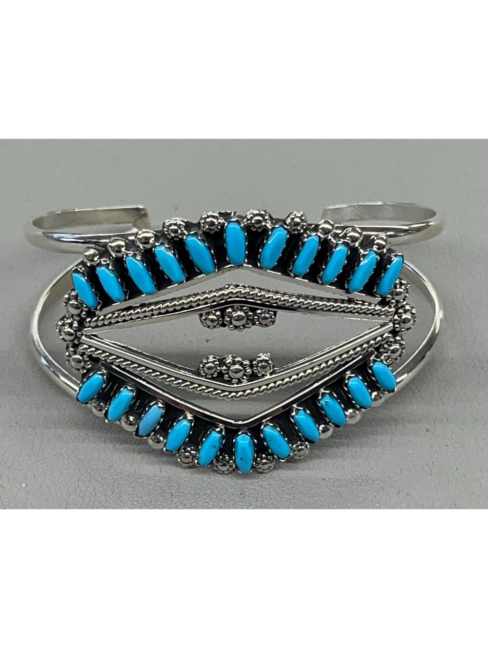 Native American Zuni sterling silver turquoise petit point bracelet/cuff
